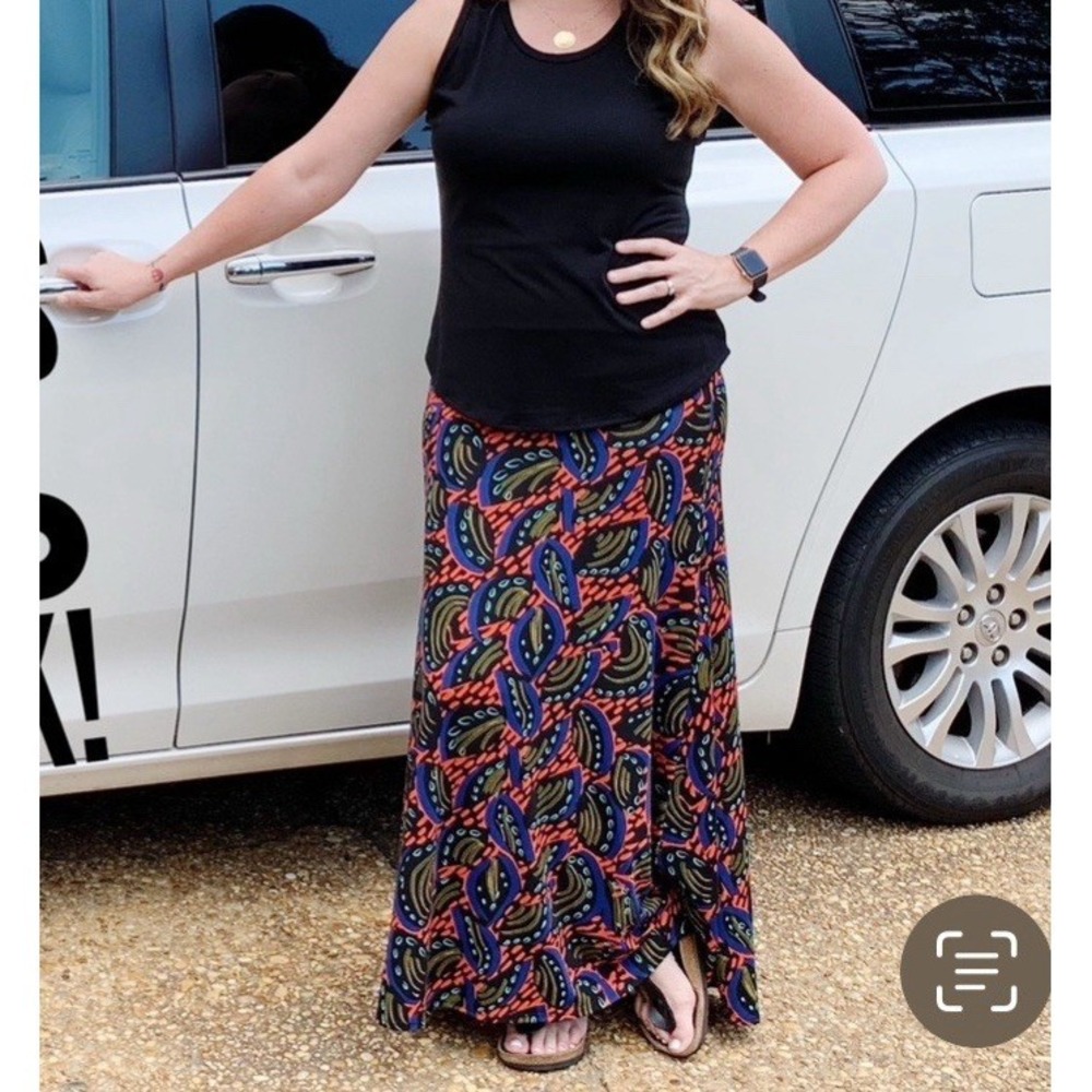 Lularoe Maxi Skirt Red Black‎ Patterned Yoga Waistband Size Small